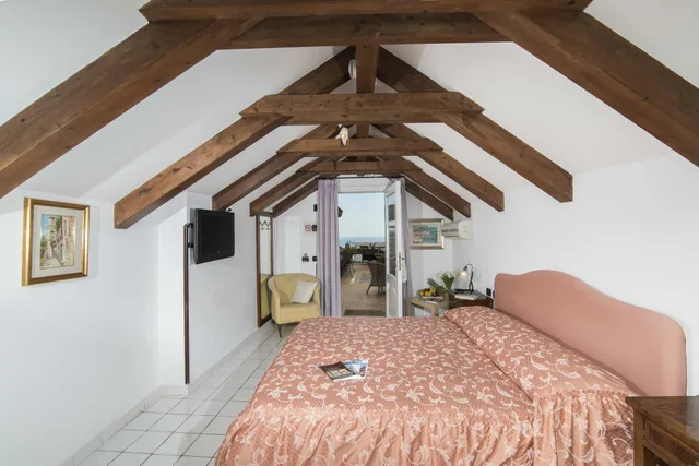 جناح جونيور بإطلالة على البحر بشرفة، Hotel Villa Annalara 8/10