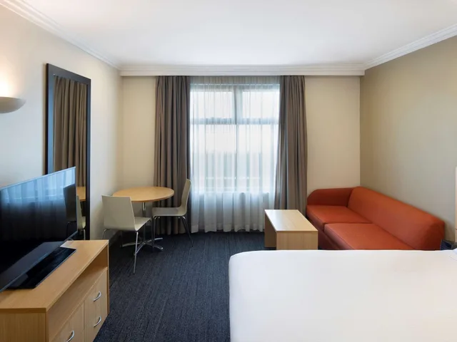 غرفة تنفيذية بسرير كوين، Mercure Sydney Blacktown 3/10