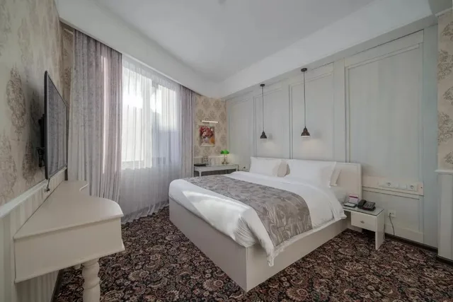 Deluxe, Double Bed, Jannat Regency 5/10