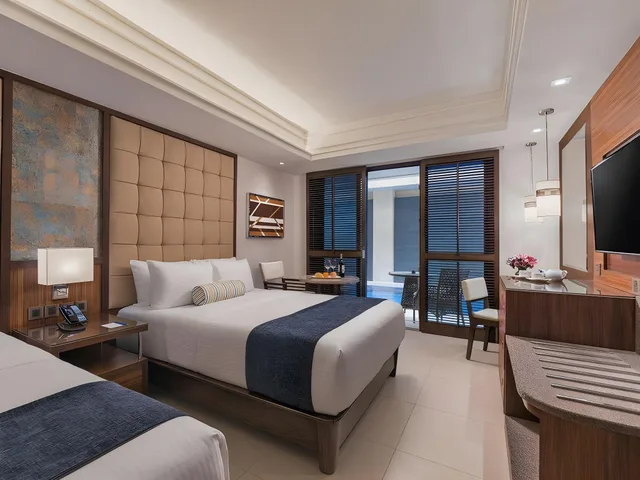 Premier, Direct Pool Access, Beach Wing، Henann Prime Beach Resort 1/1