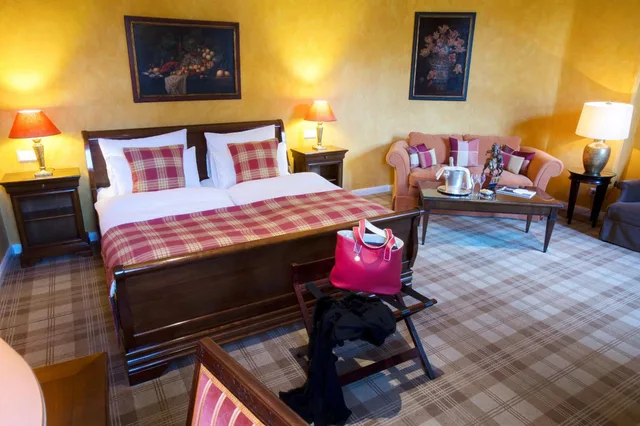 جناح جونيور بسرير كينج، Schlosshotel Hugenpoet 5/10