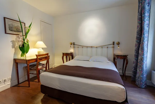 غرفة سوبيريور بسرير كوين، HOTEL ATLANTIS SAINT GERMAIN DES PRES 3/5