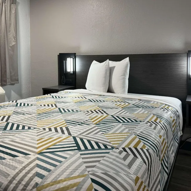 غرفة بسرير كوين لذوي الإعاقة، Motel6 Bradenton, FL 8/10