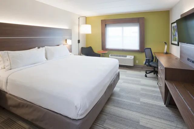 جناح بسرير كينج لذوي الإعاقة، Holiday Inn Express Roseville-St. Paul 1/3