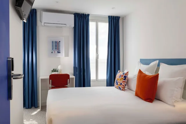 غرفة كلاسيكية بسرير كوين، HOTEL SAINT SEBASTIEN 4/10