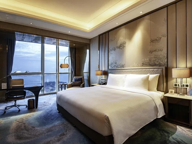 Executive, King Bed, Sea View, Lounge Access, High Floor, Pullman Yantai Center 3/4