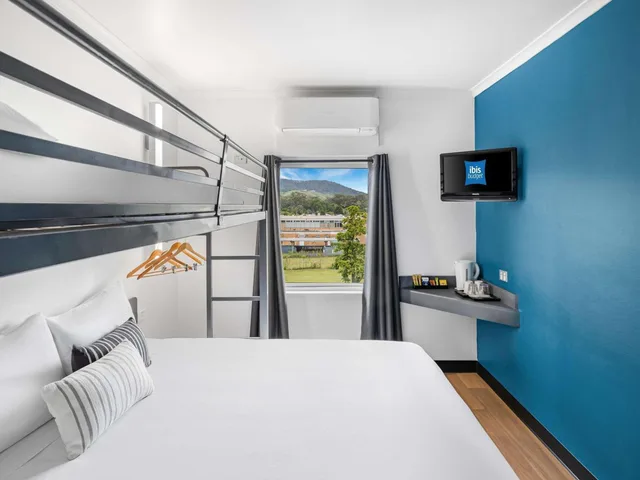غرفة بسرير بطابقين وسرير كوين، Ibis Budget Coffs Harbour 1/20