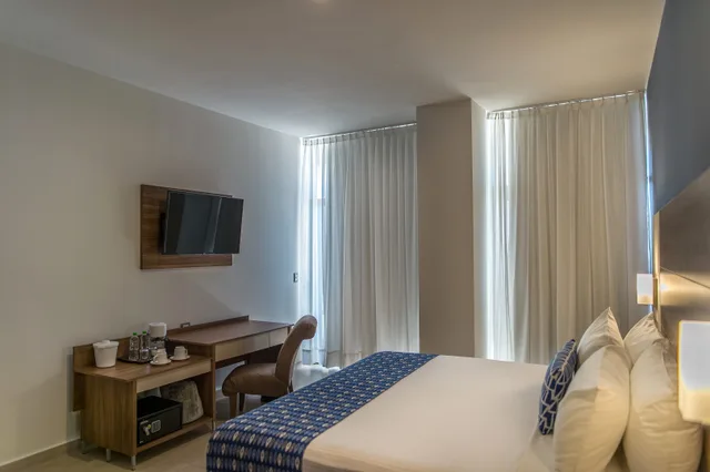 Room, Double Bed, No View, Ocean View Beach Hotel 1/3