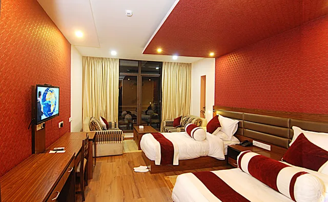 غرفة بريميوم بسريرين منفصلين بإطلالة على الجبل لذوي الإعاقة، The Address Kathmandu Hotel Pvt.Ltd 5/8
