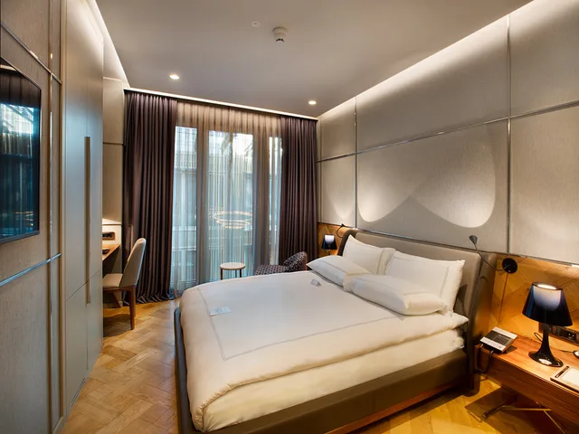 غرفة سوبيريور بسرير كينج، FER HOTEL 1/1