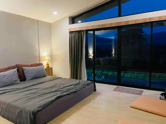 Room, Double Bed, Pool View, Pool Access، Hyde 198 Homeresort 1/2