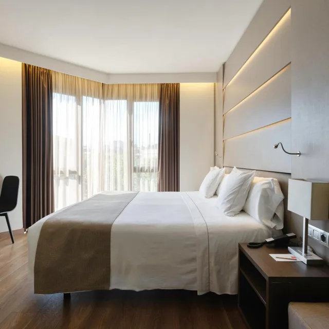 Room, Quadruple, Single Bed, Hotel America Barcelona 2/5