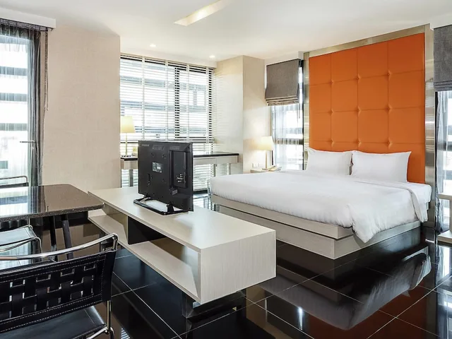 Deluxe, King Bed, Ibis Styles Chiang Mai 4/6