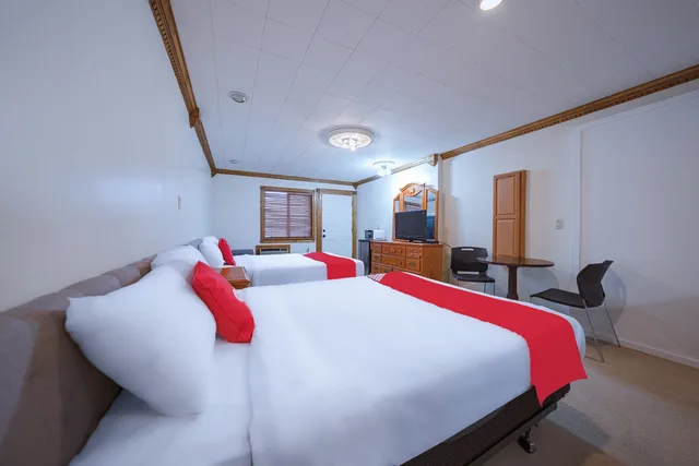 غرفة بسريرين كوين، OYO Hotel Portland OR near Airport 2/9