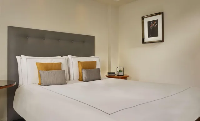 غرفة تنفيذية، Park Plaza Victoria London 2/3