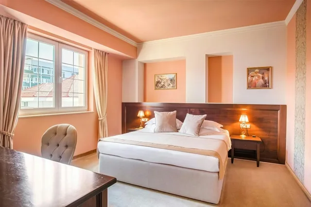 غرفة ديلوكس بسرير كينج، Simfonia Boutique Hotel 1/1