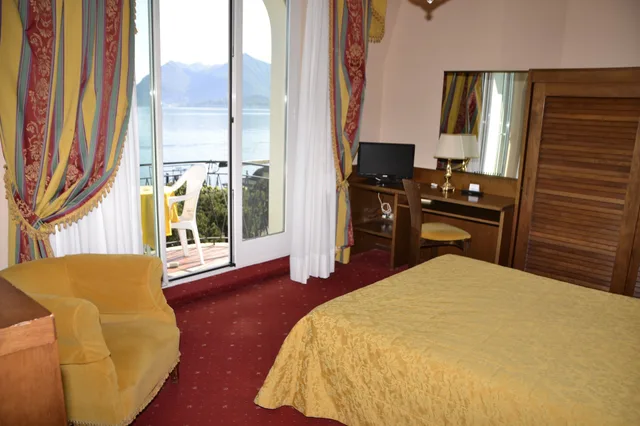 Room, Queen Bed, Lake Front، Hotel Milan Speranza Au Lac 3/6