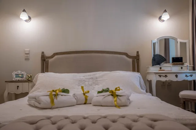 1 Bedroom, Executive, Suite, Ground Floor, Courtyard Area، Kyria Boutique House 2/5