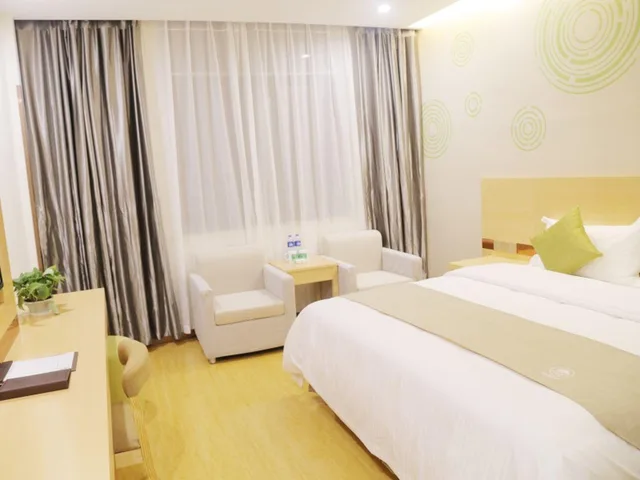 غرفة سوبيريور بسرير كينج وسرير كوين، GreenTree Inn Hefei Feidong County High Speed Rail Station Wuyue Plaza Express Hotel 1/1