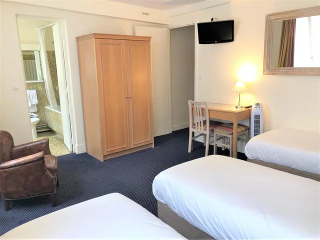 جناح جونيور بسرير كوين مع أريكة، HOTEL DE SUEZ 2/5