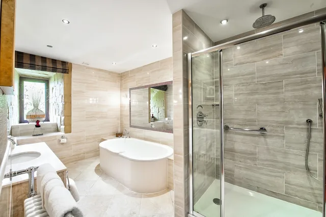 Greenwich, Suite, King Bed, Sofa، Langley Castle Hotel 1/1