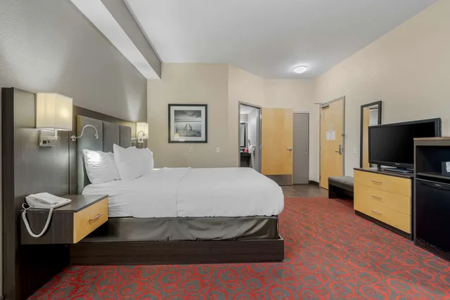 Room, Queen Bed, Pet Friendly, Accessible, Best Western Plus Eastgate Inn Suites 3/4