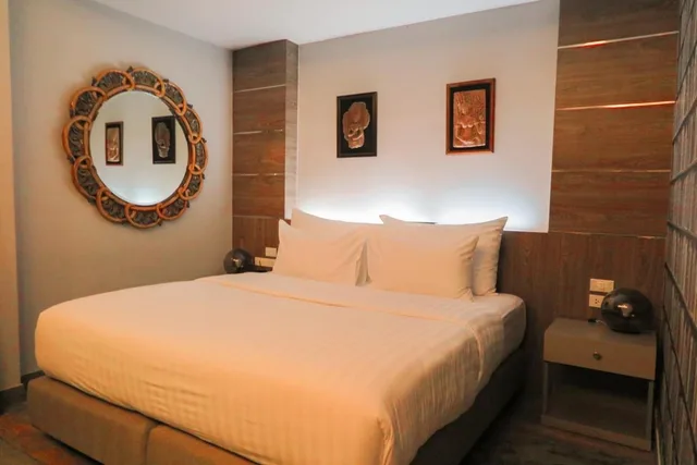 غرفة فاخرة بجاكوزي، V20 Boutique Hotel 4/8