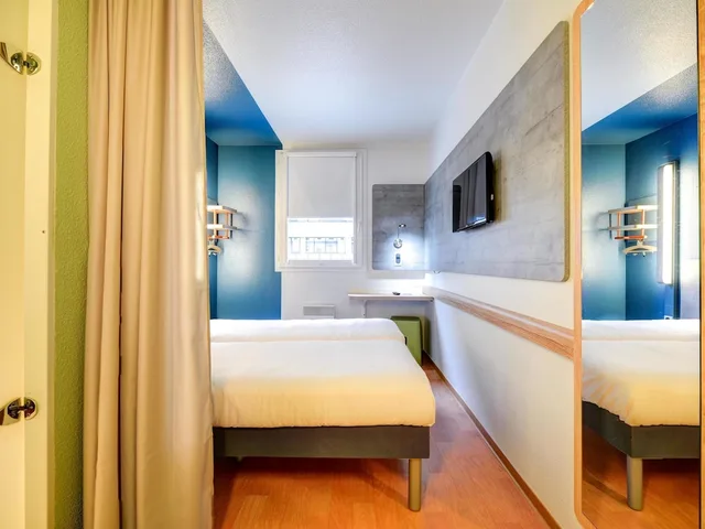 Room, Twin Beds, IBIS BUDGET RUEIL MALMAISON 8/9