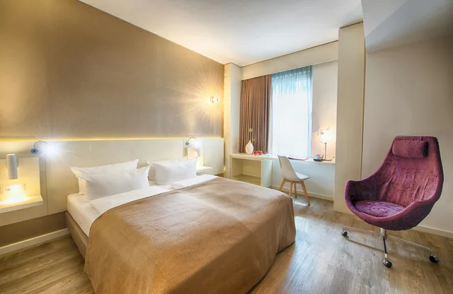 غرفة سوبيريور بسرير مزدوج، LEONARDO HOTEL BERLIN MITTE 2/8