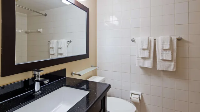 جناح بسرير كينج بحوض جاكوزي، Best Western Atlantic City Hotel 5/7