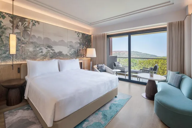غرفة فاخرة بسرير مزدوج، JW Marriott Goa Vagator 1/6