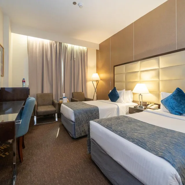 غرفة ديلوكس بسرير فردي، Howard Johnson by Wyndham Bur Dubai 1/3