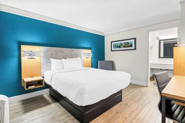 غرفة قياسية بسرير كوين، Quality Inn Slidell I-10 2/4