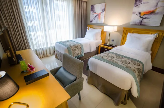2 Bedrooms, Royal, Suite, King and Twin Beds, Somewhere Hotel Apartments 4/6