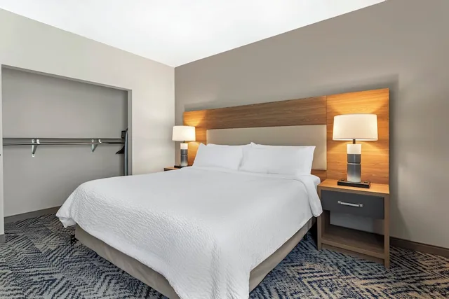 Candlewood Suites Morristown West by IHG، موريستاون 16/50