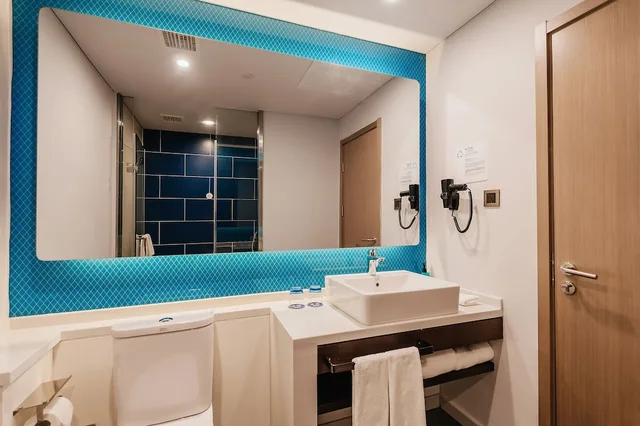 Standard, King Bed, Extra Floor Space، Holiday Inn Express Taizhou Cmc 4/4