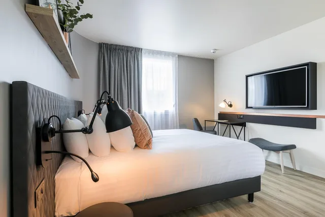 Family, Sofa, Mercure Paris Gennevilliers 6/10