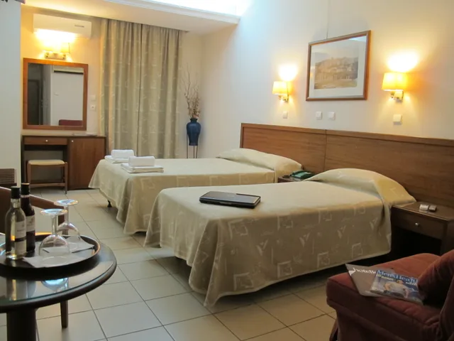 غرفة قياسية ثلاثية، Hotel Solomou Athens 2/6