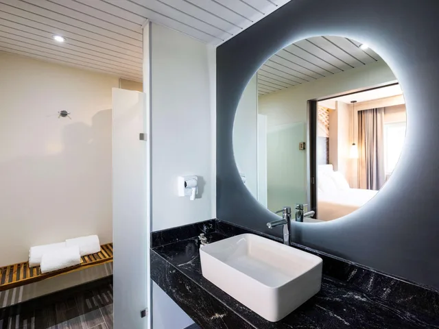 جناح بسرير كينج، Ibis Torreon 5/8