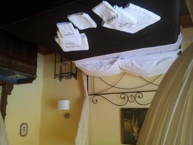 Room, Double or Twin Bed, Sangaggio House 2/3