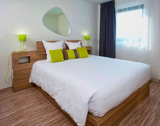 Classic, Studio, King Bed, Teneo Apparthotel Bordeaux Merignac Aeroport 8/10