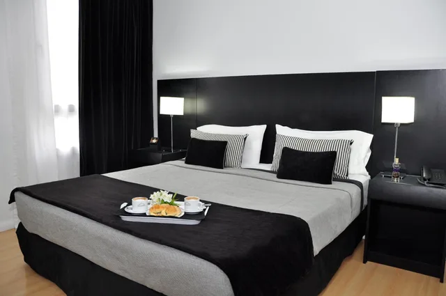 غرفة تنفيذية بسرير كوين، Broadway Hotel And Suites 4/5