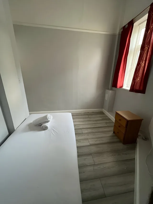 غرفة كومفورت مفردة بسرير فردي، Crofton House Hotel 3/5