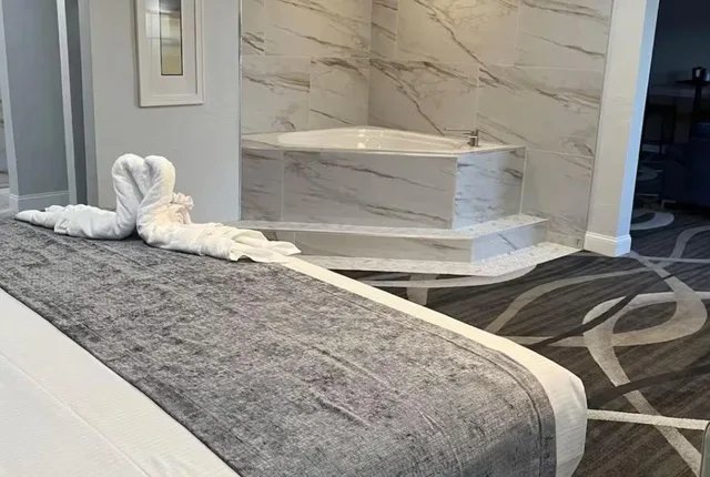 جناح بإطلالة على المسبح، Opal Hotel and Suites 2/2