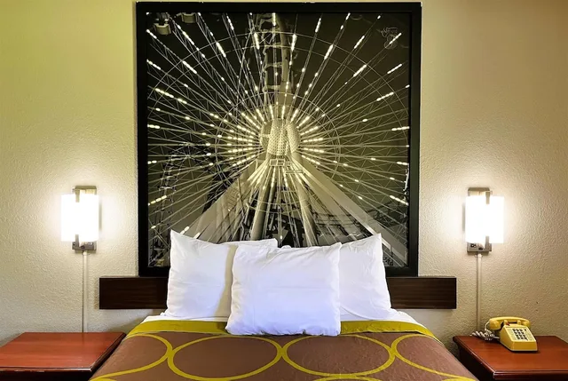 غرفة بسرير كوين، Super 8 by Wyndham Vincennes 2/3