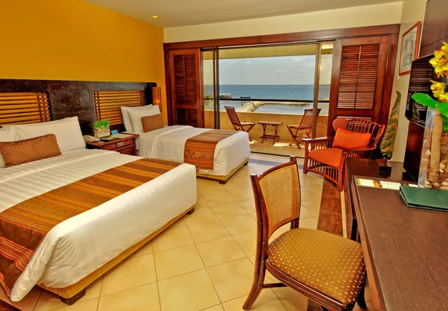 جناح جونيور بسرير مزدوج وسرير فردي بإطلالة على البحر بغرفة نوم واحدة، Costabella Tropical Beach Hotel 3/10