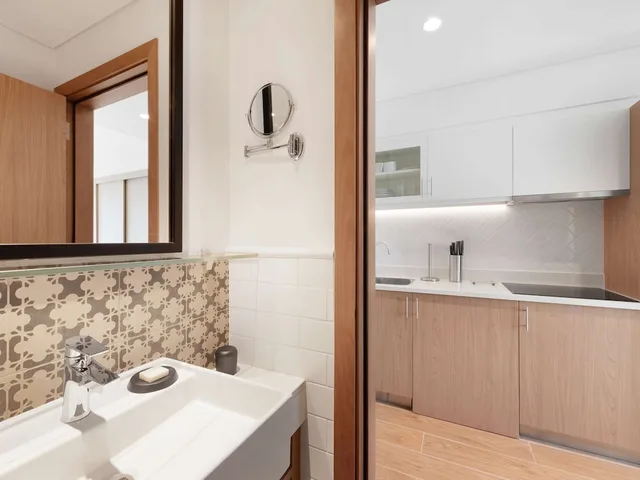1 Bedroom, Double Bed, Creek View، Aparthotel Adagio Dubai Gold District 5/5