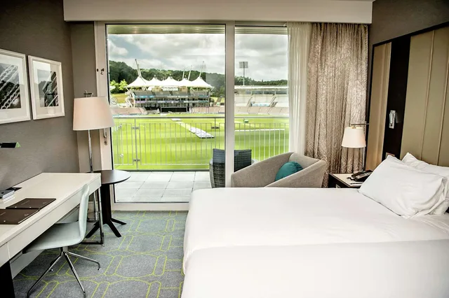 غرفة ديلوكس بسريرين منفصلين، Hilton Southampton - Utilita Bowl 1/2