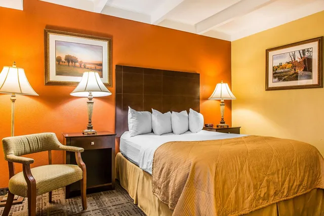 غرفة بسرير كوين، Hamden Hotel & Suites 2/4