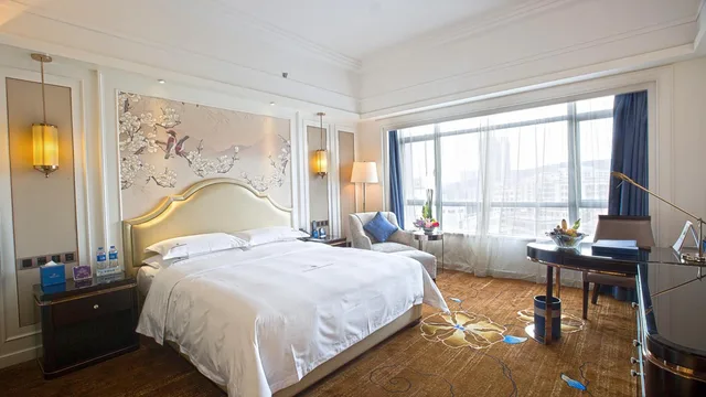 Business, Double Bed, Street View، Dayhello International Hotel 2/6
